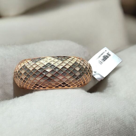 Sequin Cream Gray Snake Skin Pattern Gold Tone Clamper Bangle Bracelet NWT - Picture 2 of 4